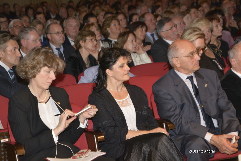 TONHALLE 110