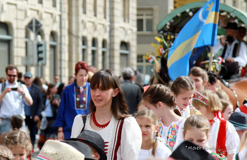 gyerekvonulas 18 023