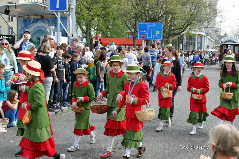 gyerekvonulas 18 049