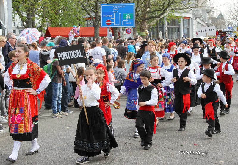 gyerekvonulas 18 059