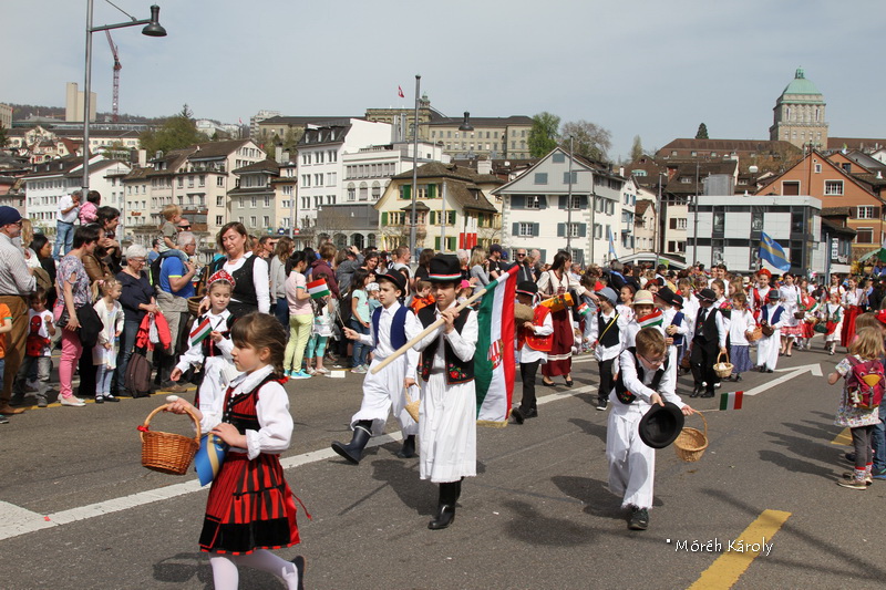 gyerekvonulas 18 085