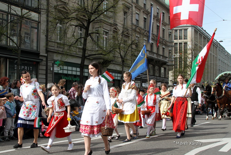 gyerekvonulas 18 095