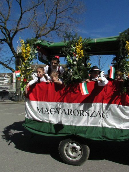 gyerekvonulas 13 64