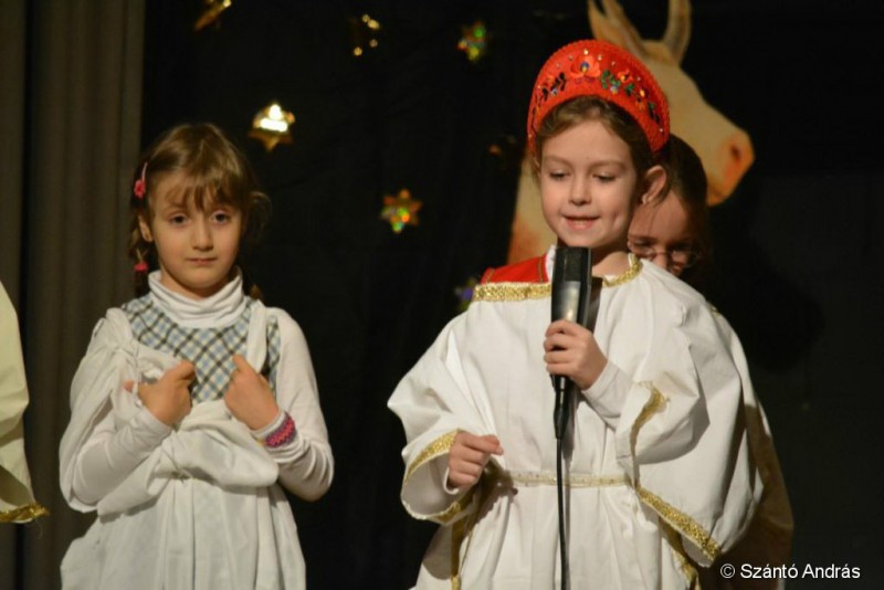 karacsony 14 34