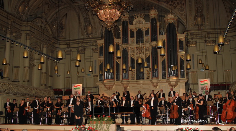 TONHALLE 045