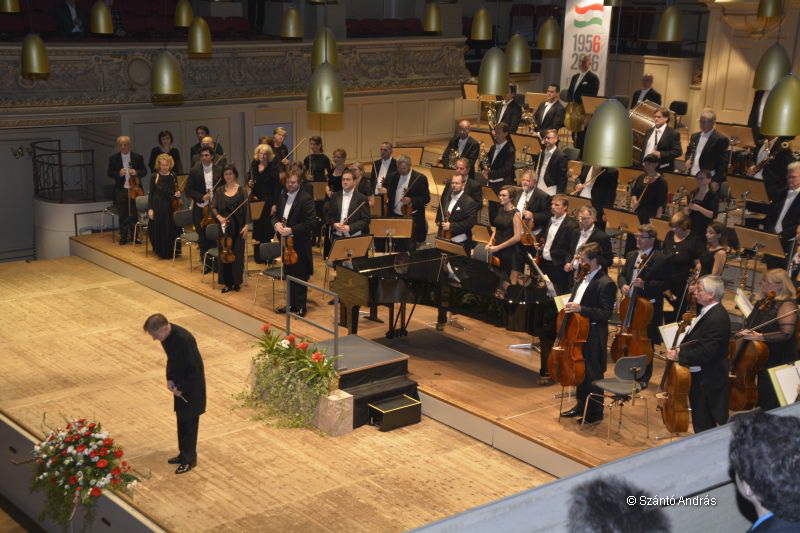 TONHALLE 136